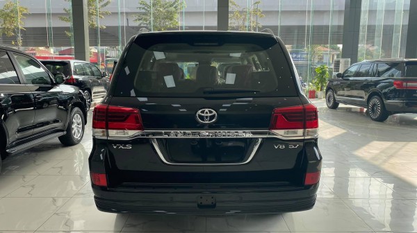 Toyota Land Cruiser Toyota Land Cruiser 5.7 VXS 8 chỗ 2021