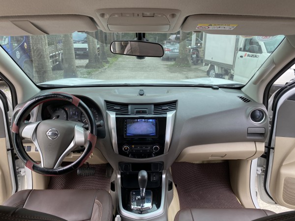 Nissan Navara Bán Navara phiên bản Premium R,đơì 2018