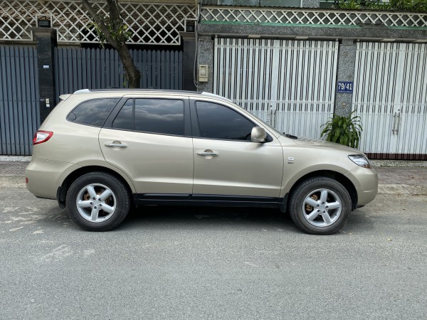 Hyundai Santa Fe Gia đình cần bán xe Huyndai Santafe 2010