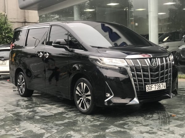 Toyota Alphard nhập khẩu sản xuât 2018 biển Hà Nội