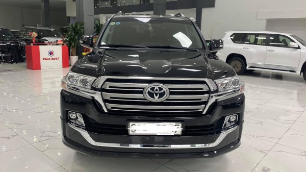 Toyota Land Cruiser Toyota Land Cruiser 4.6 VX, sản xuất và