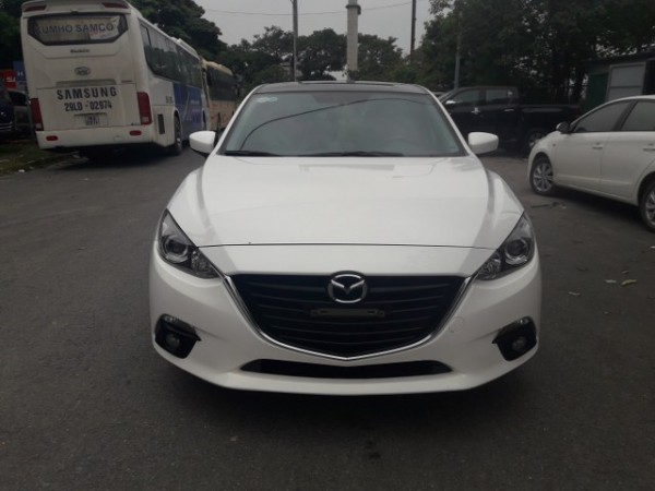 Mazda 3 Bán Mazda3 1.5AT màu trắng 2016