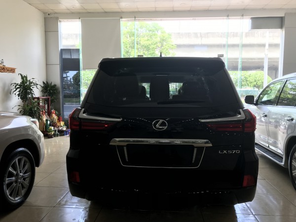Lexus LX 570 Bán Lexus LX570 nhập mỹ màu đen,2018