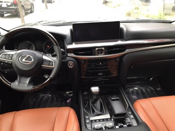 Lexus LX 570 Bán Lexus LX570 ,màu đen 2016