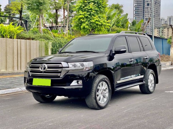 Toyota Land Cruiser VX 2015 AT, bản full, màu đen