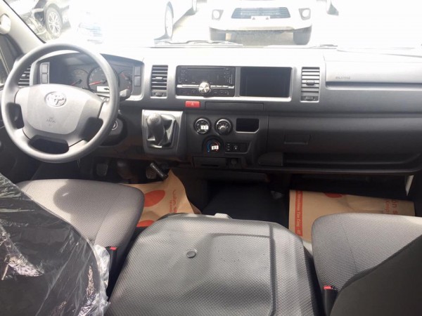 Toyota Hiace Toyota Hiace 3.0 Đủ Màu Giá Tốt