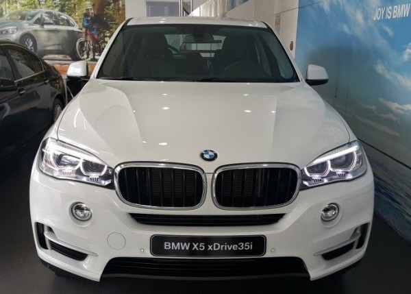 BMW X5 BMW X5 2016, màu trắng, nhập khẩu.