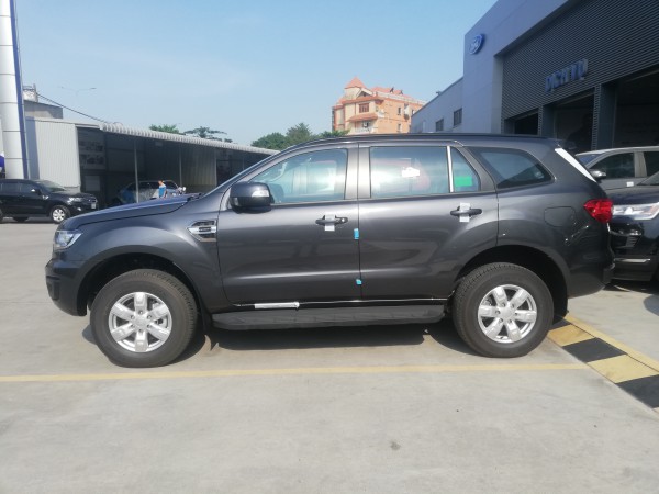 Ford Everest Everest Ambiente AT 2018 1chiếc duy nhất
