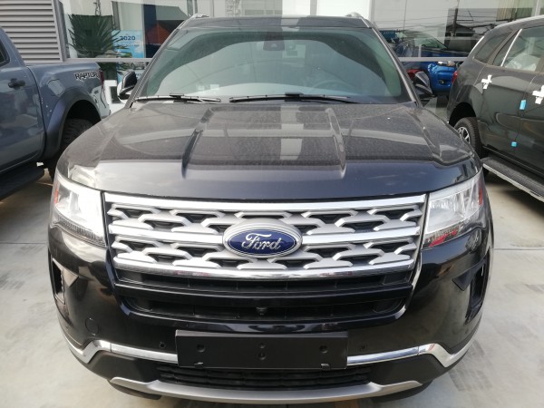 Ford Explorer Explorer ưu đãi khủng hơn 350tr