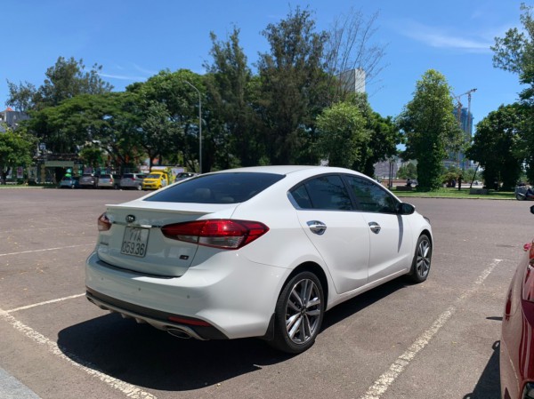 Kia Cerato Kia cerato 2.0AT sx 2016.