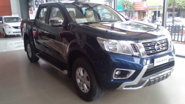 Nissan Navara bán tải navara premium r 2017 giá rẻ