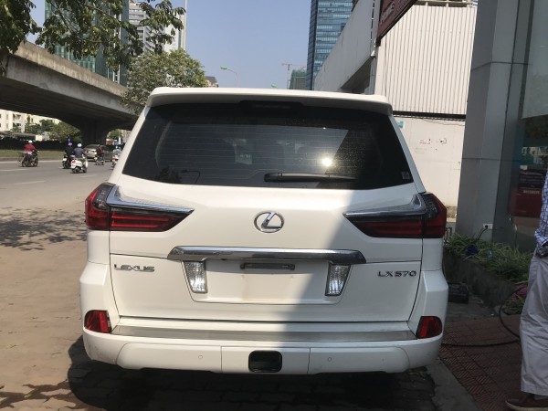 Lexus LX 570 Bán Lexus LX570 sản xuất và đăng ký 2016