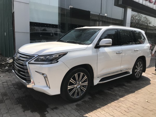 Lexus LX 570 Bán Lexus LX570 sản xuất và đăng ký 2016