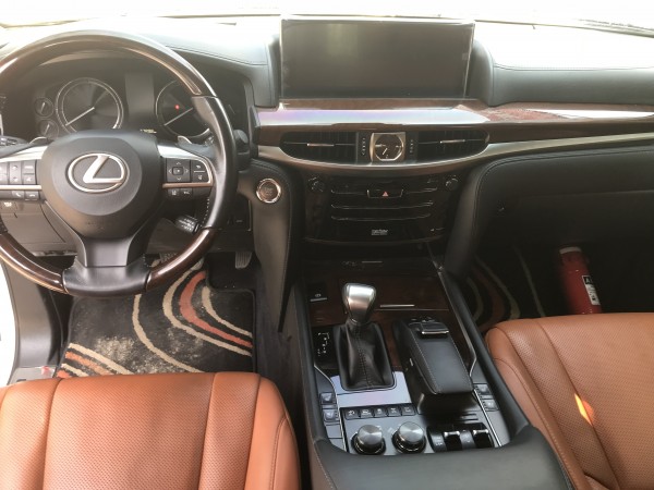 Lexus LX 570 Bán Lexus LX570 sản xuất và đăng ký 2016