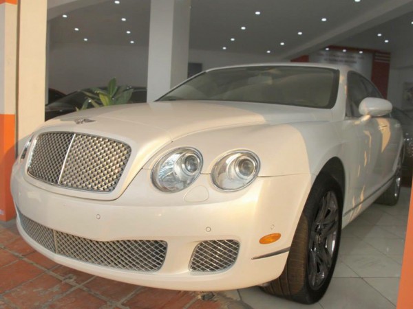 Bentley Continental Flying Spur Sản xuất 2009 nhập khẩu Anh