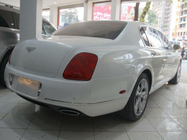 Bentley Continental Flying Spur Sản xuất 2009 nhập khẩu Anh