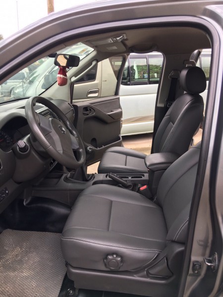 Nissan Navara Bán xe nissan navana đời 2011 số sàn