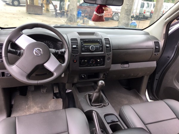 Nissan Navara Bán xe nissan navana đời 2011 số sàn