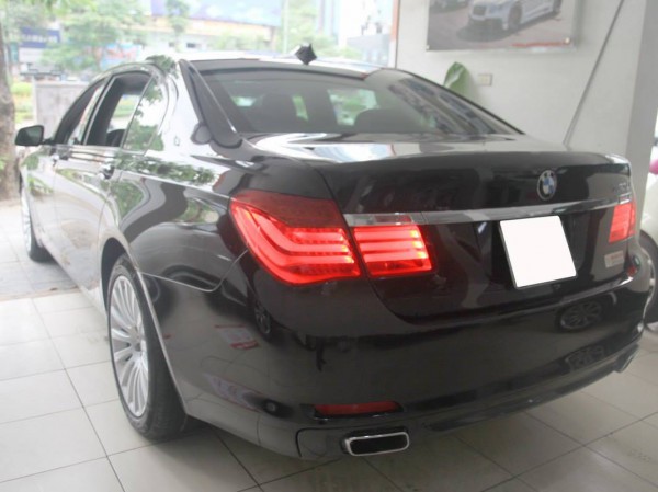 BMW 750 Màu Đen Năm Sản 2009