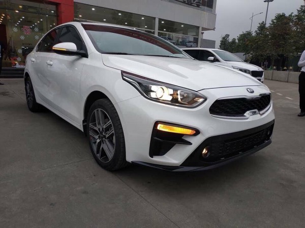 Kia Cerato KIA CERATO TRẢ TRƯÓC 10% LẤY XE NGAY.