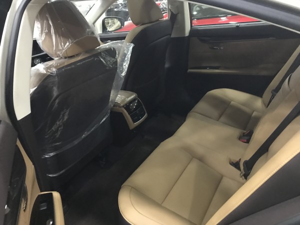 Lexus Bán Lexus ES250 2018 màu vàng, nhập khẩu