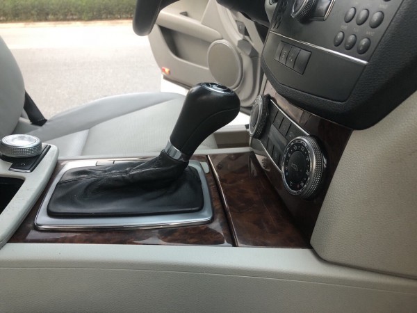 Mercedes-Benz C 200 2009 màu bạc, xe cực đẹp