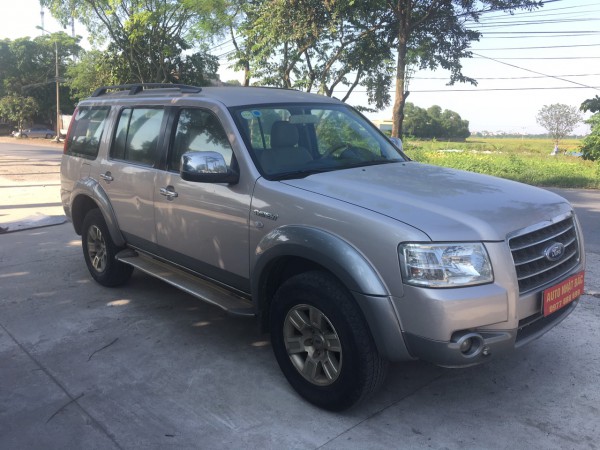 Ford Everest Bán xe ford Everet 7 chỗ,máy dầu,số sàn