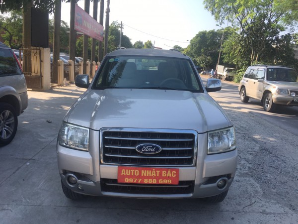 Ford Everest Bán xe ford Everet 7 chỗ,máy dầu,số sàn