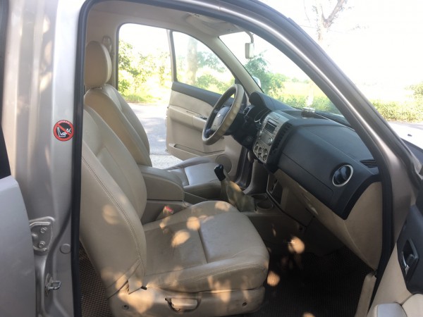Ford Everest Bán xe ford Everet 7 chỗ,máy dầu,số sàn