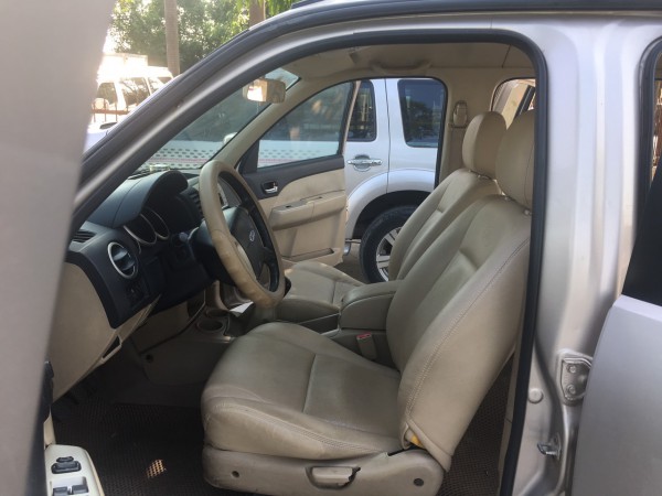Ford Everest Bán xe ford Everet 7 chỗ,máy dầu,số sàn
