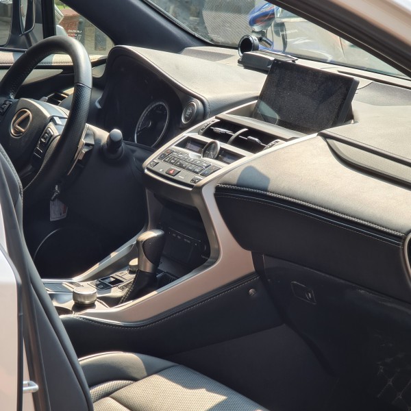 Lexus NX 200T FSport nhập MỸ nguyên chiếc