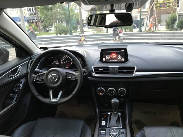 Mazda 3 Hatchback 1.5AT 2017, Facelift