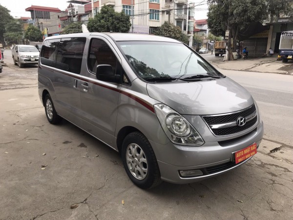 Hyundai Starex Bán xe 9 chỗ,máy dầu,Starex,đời 2015