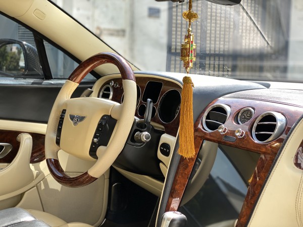 Bentley Continental GT Coupe 2 cửa thể thao