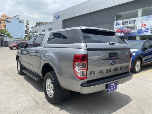 Ford Ranger XLS AT 2019 Màu Bạc Nhập Khẩu