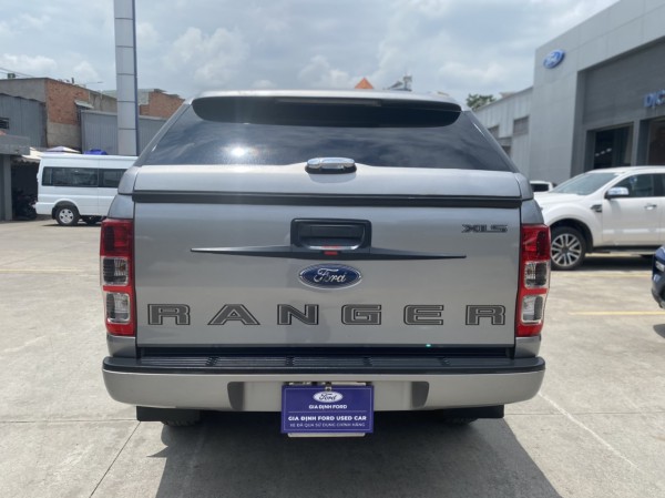 Ford Ranger XLS AT 2019 Màu Bạc Nhập Khẩu