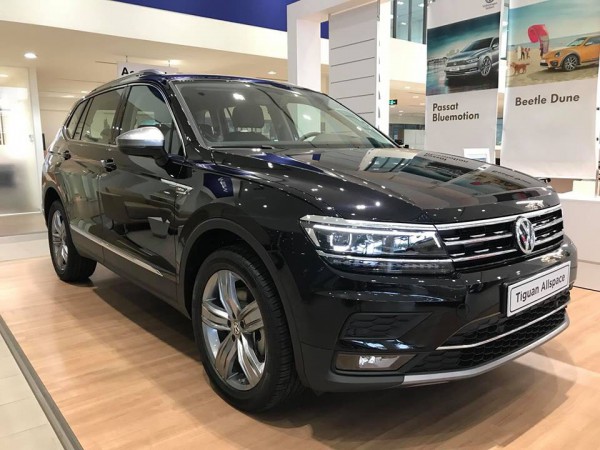 Volkswagen Tiguan Top Line tặng quà hấp dẫn