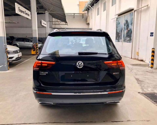 Volkswagen Tiguan Top Line tặng quà hấp dẫn