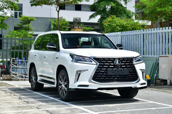 Lexus LX 570 model 2021, nhập khẩu Trung Đông