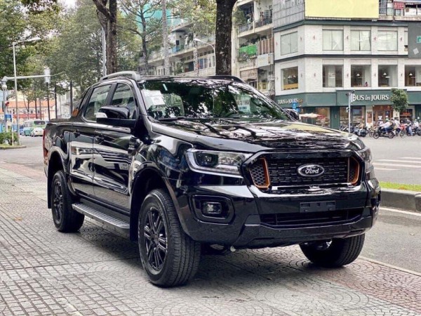 Ford Ranger Ranger Wildtrak 2021 Màu đen - giao ngay