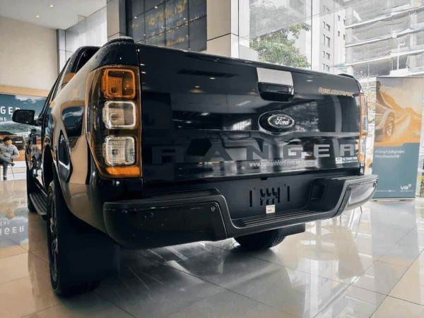 Ford Ranger Ranger Wildtrak 2021 Màu đen - giao ngay