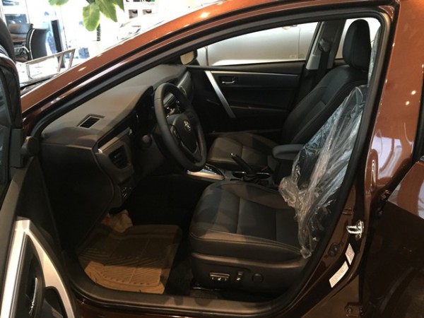 Toyota Corolla Altis 1.8G AT số tự động, đời 2016