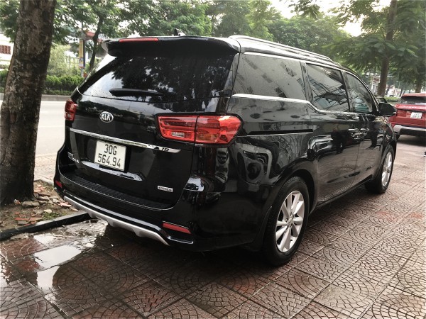 Kia Kia sedona 2.2 DAT sản xuất 2019 màu đen