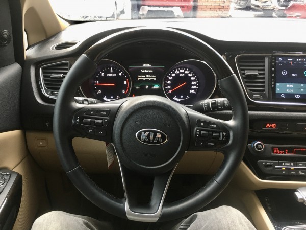 Kia Kia sedona 2.2 DAT sản xuất 2019 màu đen