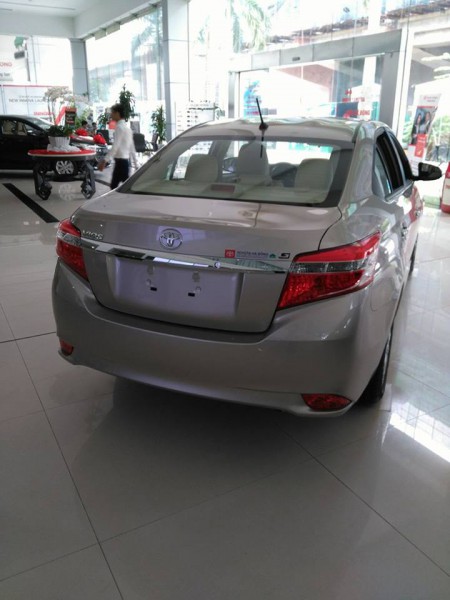 Toyota Vios G (CVT) giá 598 tr. LH Huy 0978329189