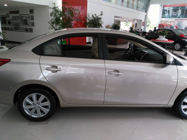 Toyota Vios G (CVT) giá 598 tr. LH Huy 0978329189