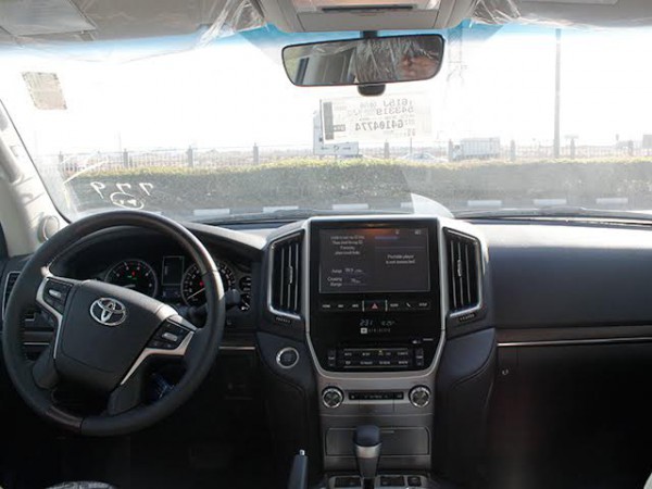 Toyota Land Cruiser Xe Toyota LandCruiser VXR 4.6 Trung Đông