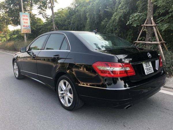 Mercedes-Benz E 250 2009 xe đẹp xuất sắc