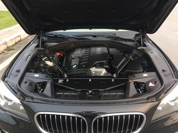BMW 730 Li đời 2014 xe màu đen
