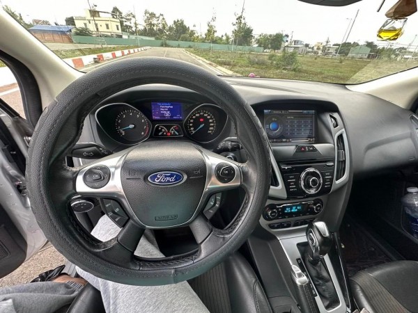 Ford Focus CHÍNH CHỦ CẦN BÁN XE Ford focus 2013